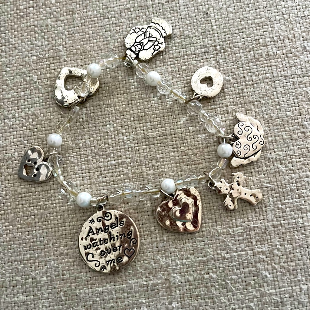 Silver Charms Angels Watching Over Me Hearts Cross Bracelet 8 Charms 19$